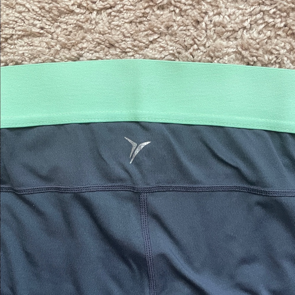 Active by Old Navy Grey Leggings - Picture 5 of 5